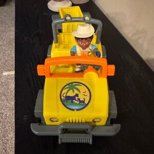 Diego Adventure Safari Jeep Toy with Diego Explorer Figure